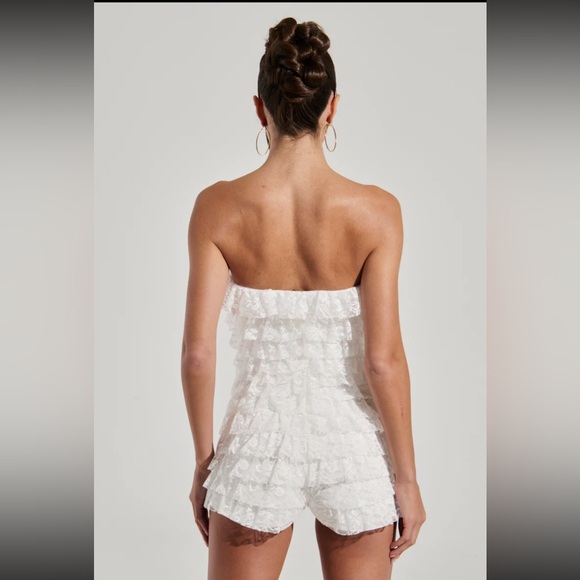 White Ruffled Strapless Romper - Picture 6 of 6